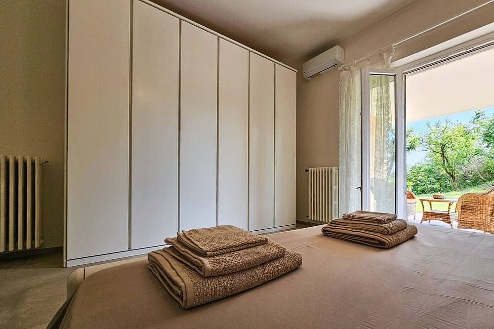 Villa Venti_Exklusives Anwesen mit Pool und Aussicht in Castello (Puegnago sul Garda), Puegnago sul Garda