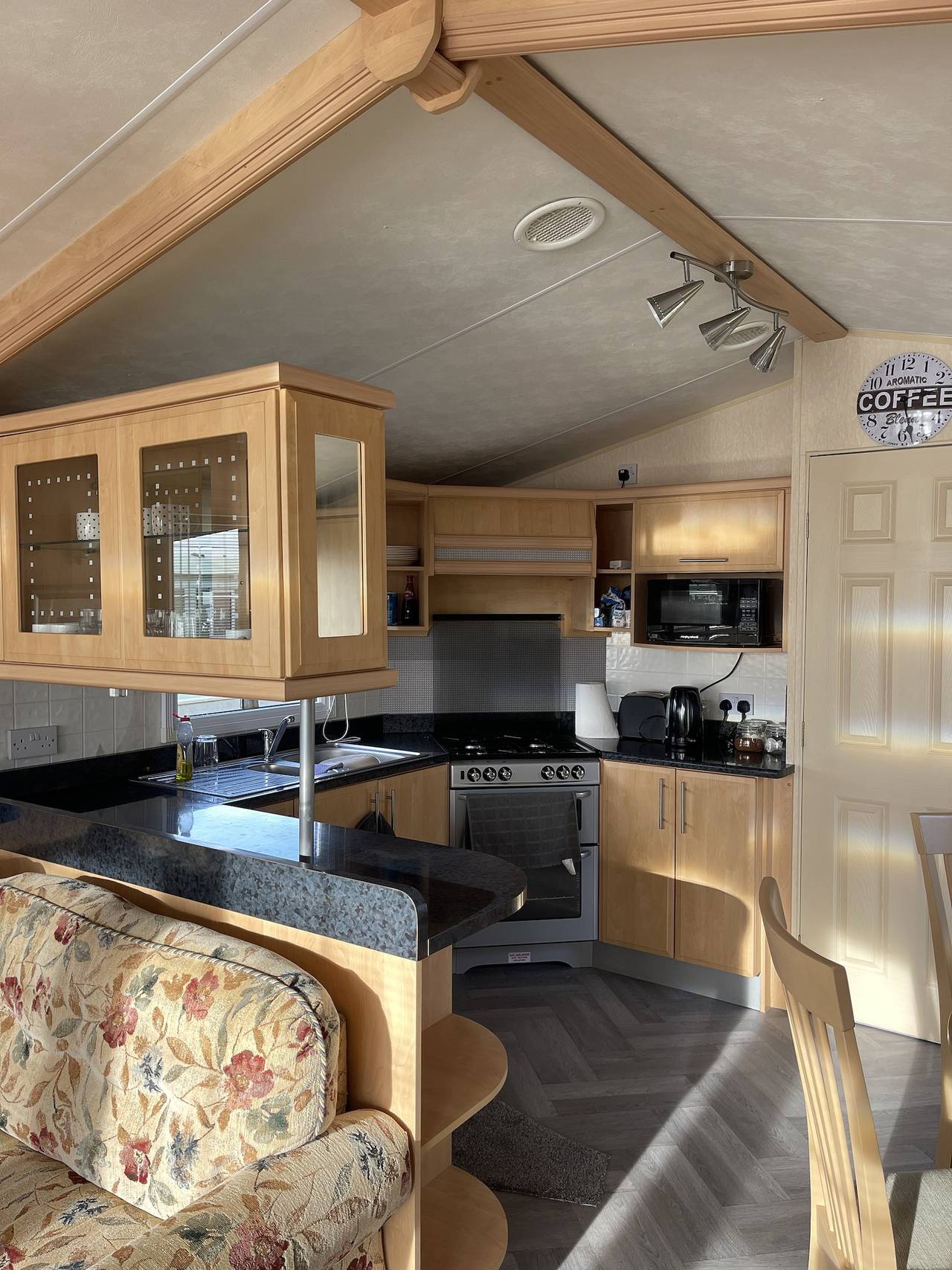 Immaculate 2-Bed Static Caravan at Monrieth in Monreith, Dumfries and Galloway