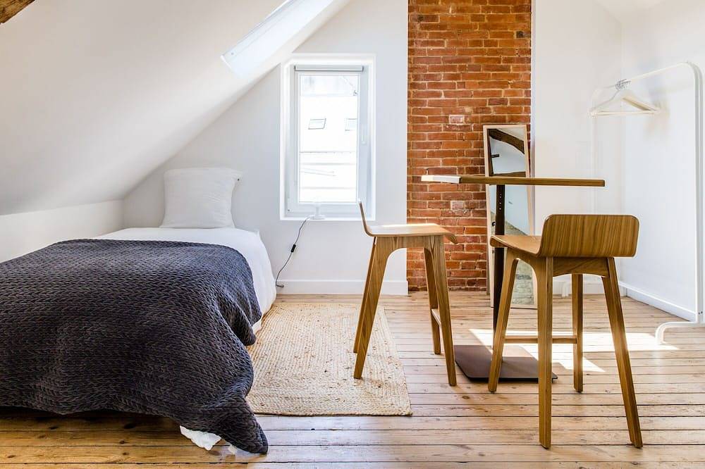 Entire apartment, Sea nature, charming spacious triplex 20 meters from the sea & 10km from Omaha Beach. in Port-en-Bessin-Huppain, Bayeux region