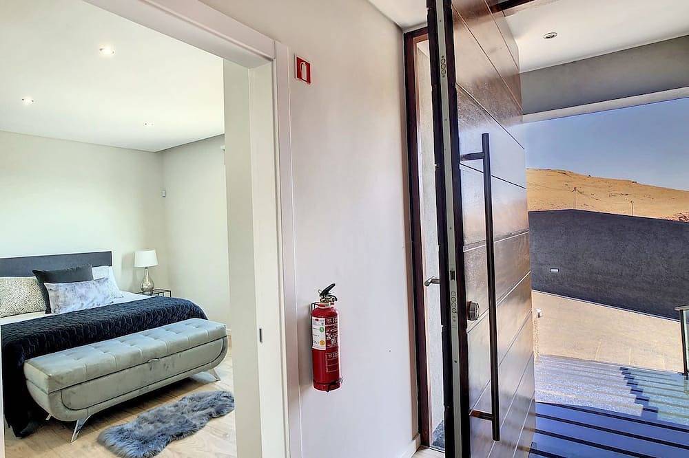 Villa Bahari - Fünf Schlafzimmer Haus, Schläft 10 in Caniçal, Madeira