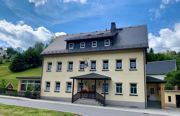 Ferienhaus für 3 Personen, mit Garten und Ausblick