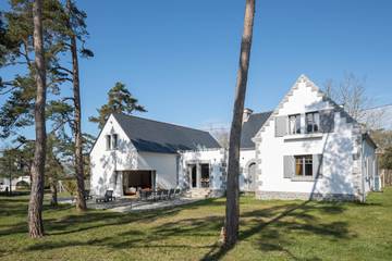Gîte pour 10 personnes, avec terrasse et jardin dans Golf Club des Sables d'Or