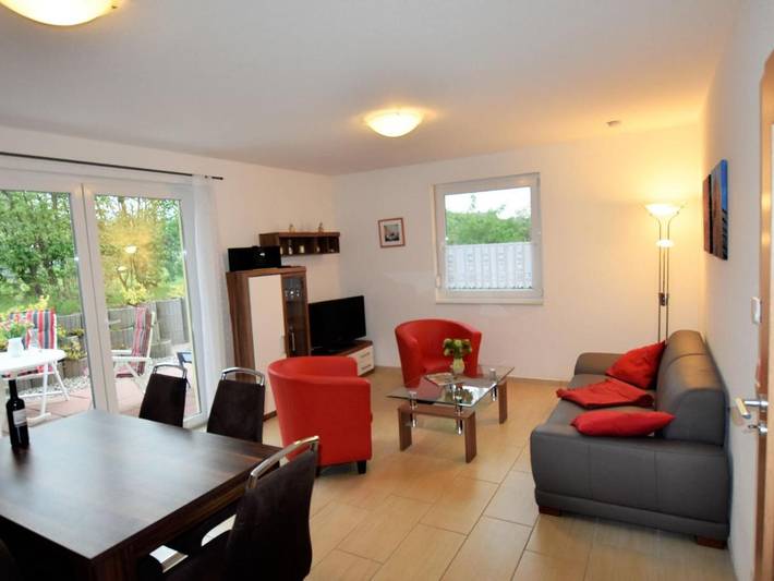 Ferienhaus für 4 Personen, mit Terrasse in Neuburg