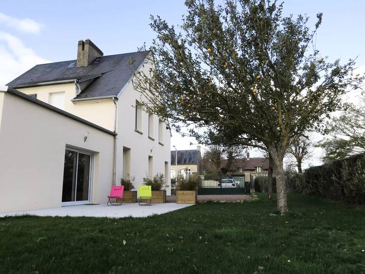 Location de vacances pour 4 personnes, avec terrasse à Longues-sur-Mer - 3