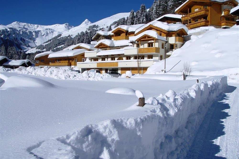 Chalet in Saalbach am Skilift in Hinterglemm, Saalbach-Hinterglemm