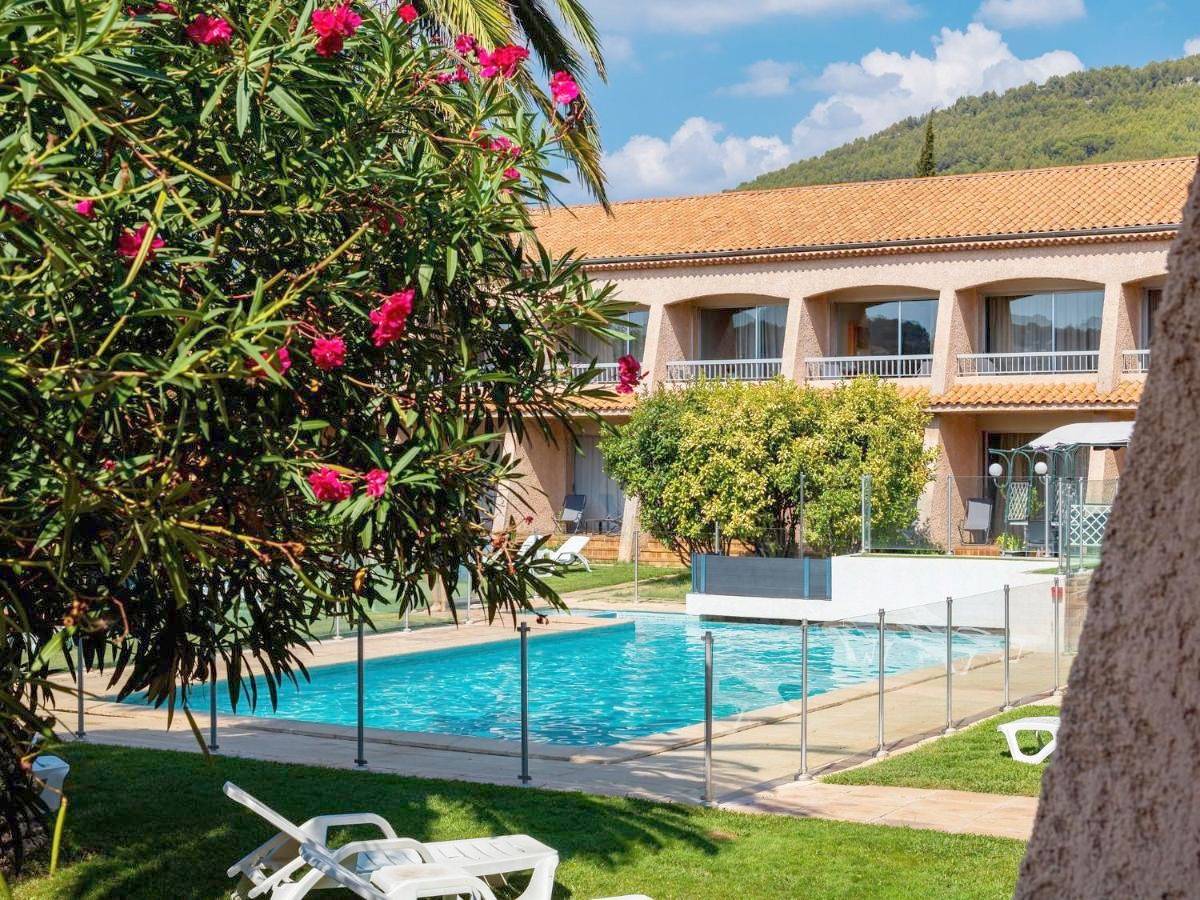 Noemys Toulon La Valette - Hotel restaurant avec piscine in La Valette-du-Var, Côte méditerranéenne (France)