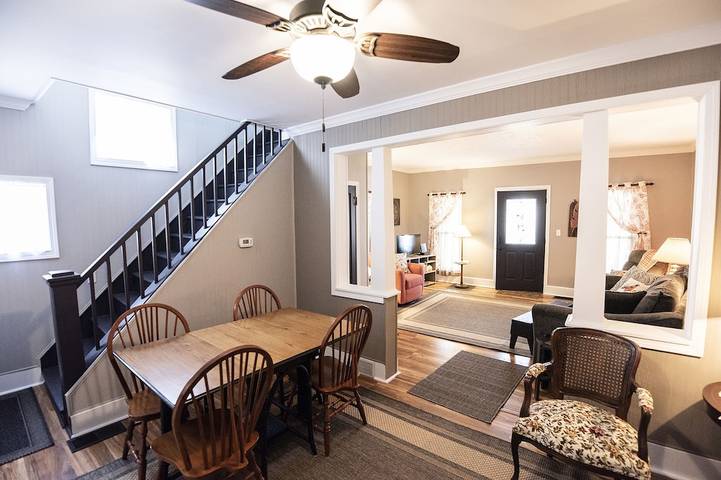 Vacation house for 6 people, with yard and terrace in Indiana