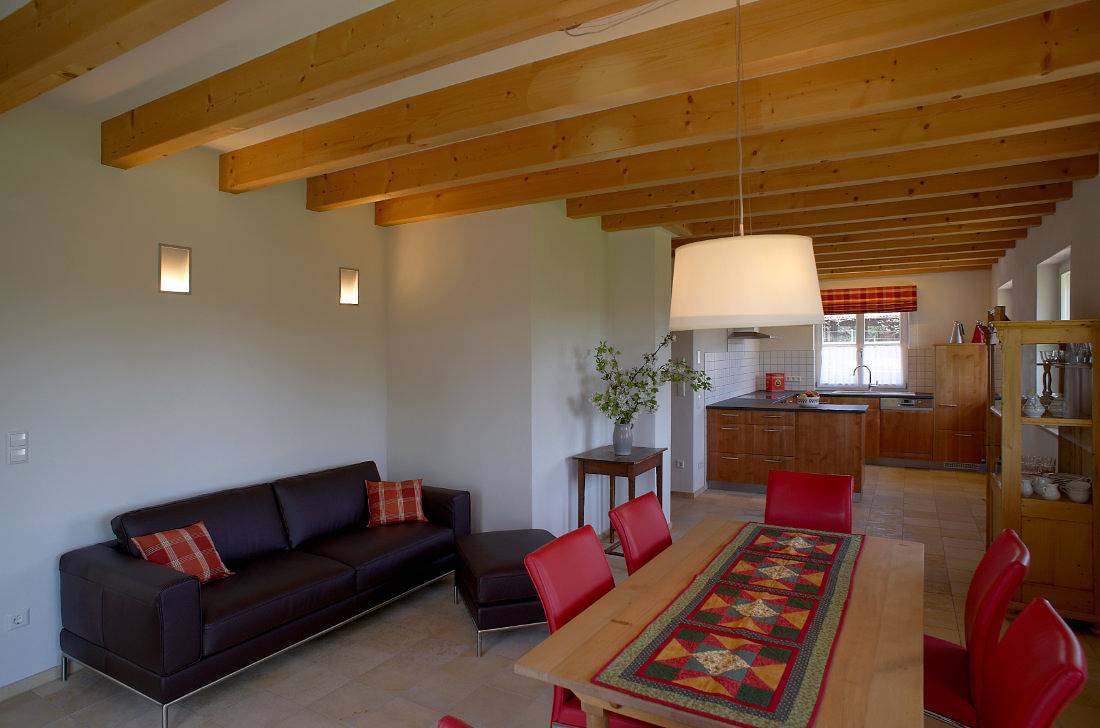 Ferienhaus im Streuobstgarten - Ferienhaus, 140qm , 2 Schlafzimmer, max. 4 Personen in Hüttlingen, Schwäbische Ostalb