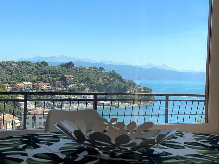Ferienwohnung für 4 Personen, mit Balkon und Ausblick - 1