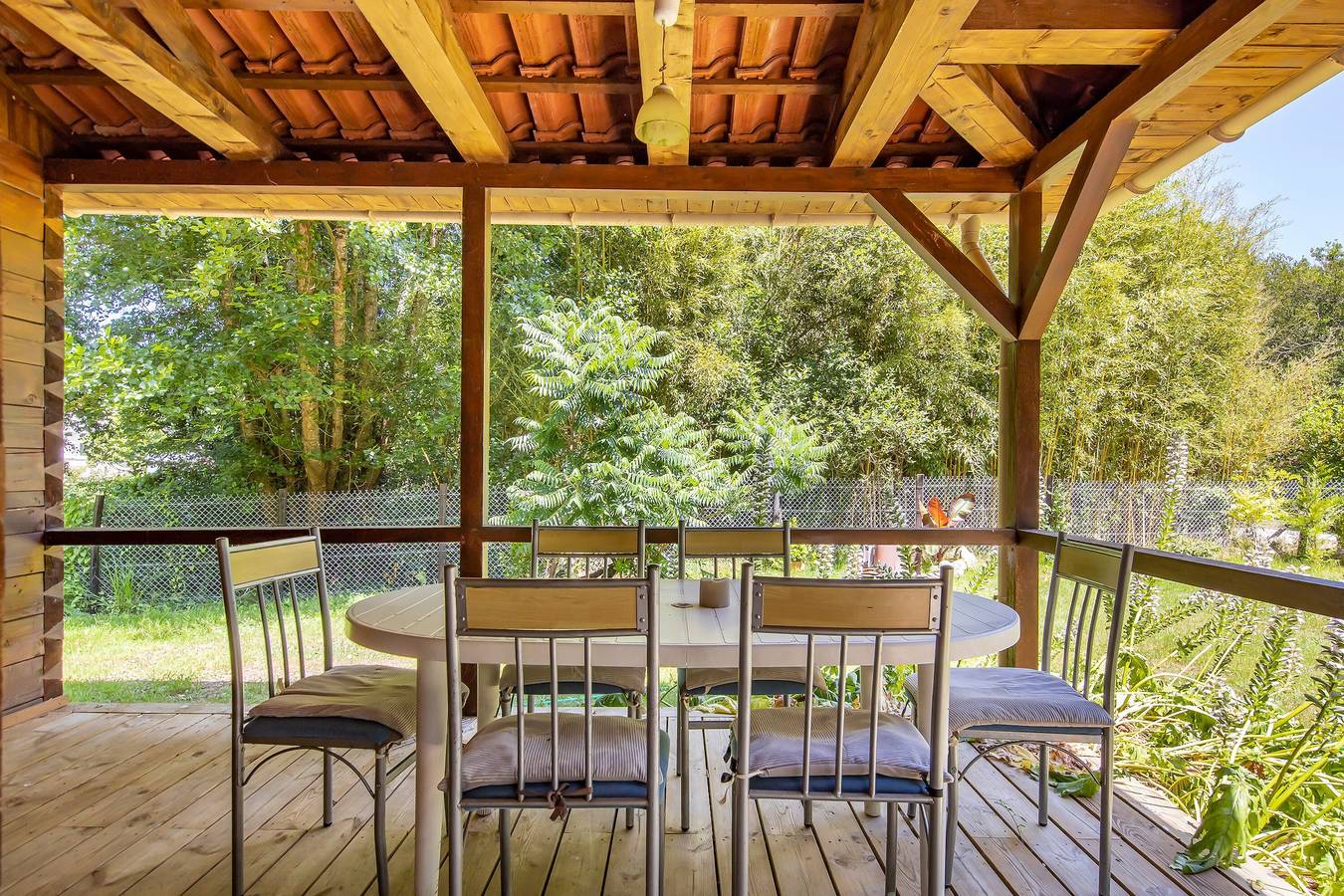 Ferienhaus „Villa Compostelle“ mit privatem Garten in Grayan-et-l'Hôpital, Regionaler Naturpark Médoc