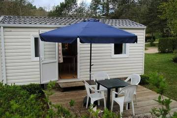 Mobil home pour 3 personnes à Thonac