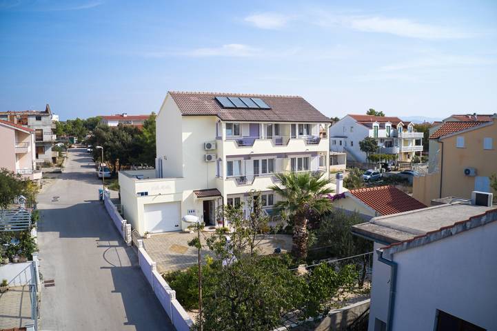 Ferienwohnung für 3 Personen, mit Balkon/Terrasse in Vodice