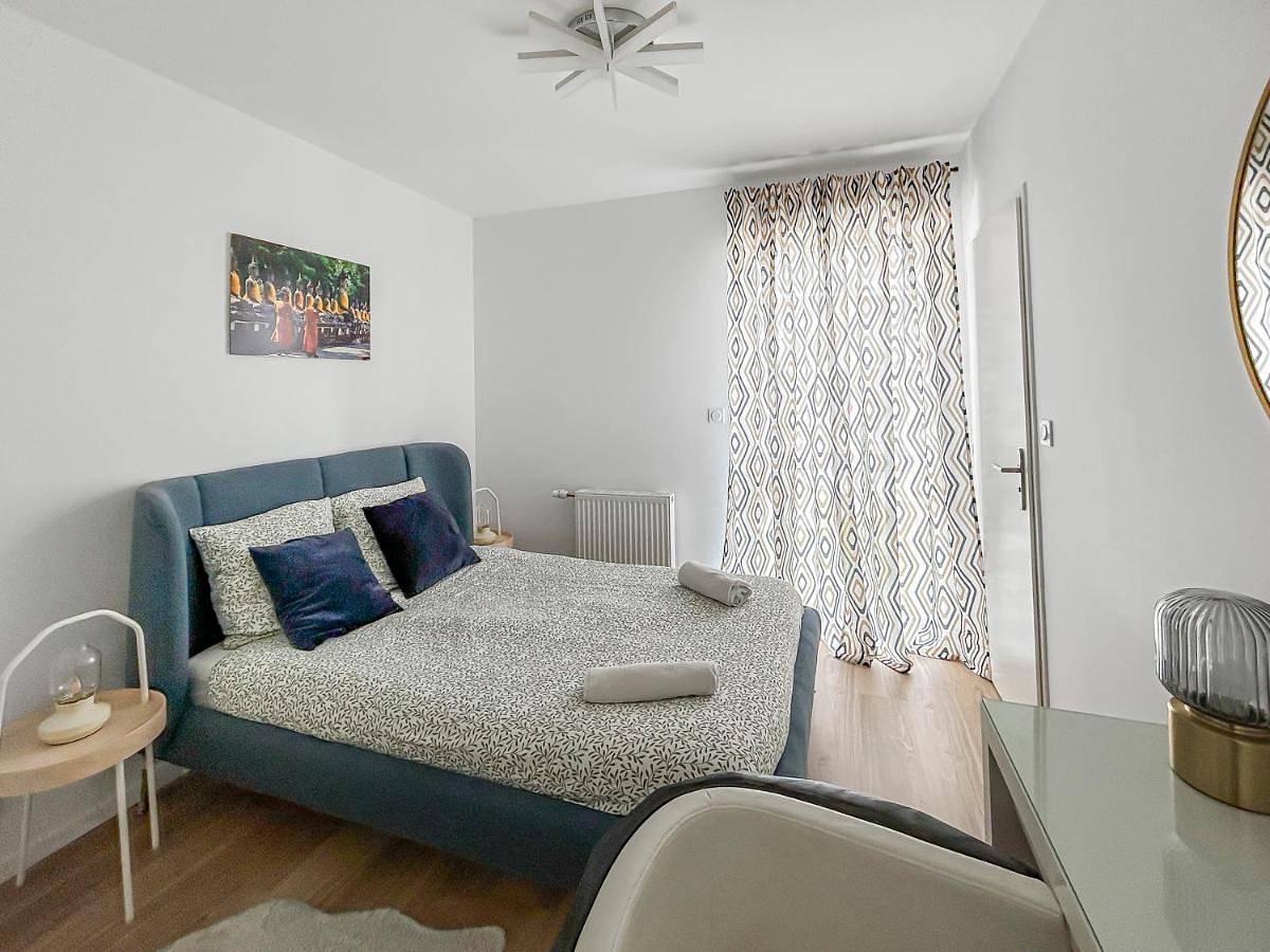 Appartement entier, One-Bedroom Apartment in Brest, Région de Brest