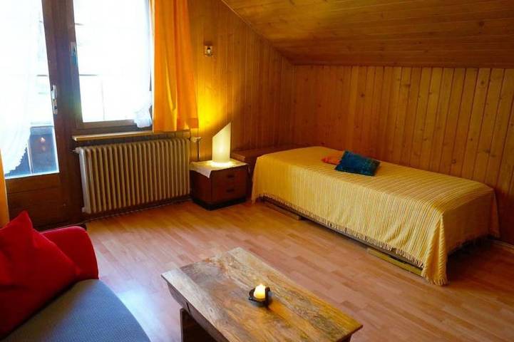 Ganze Wohnung, Beatrice Appartement/Fewo, Dusche oder Bad, Wc 3-Bettwohnung in Saanenmöser, Zweisimmen