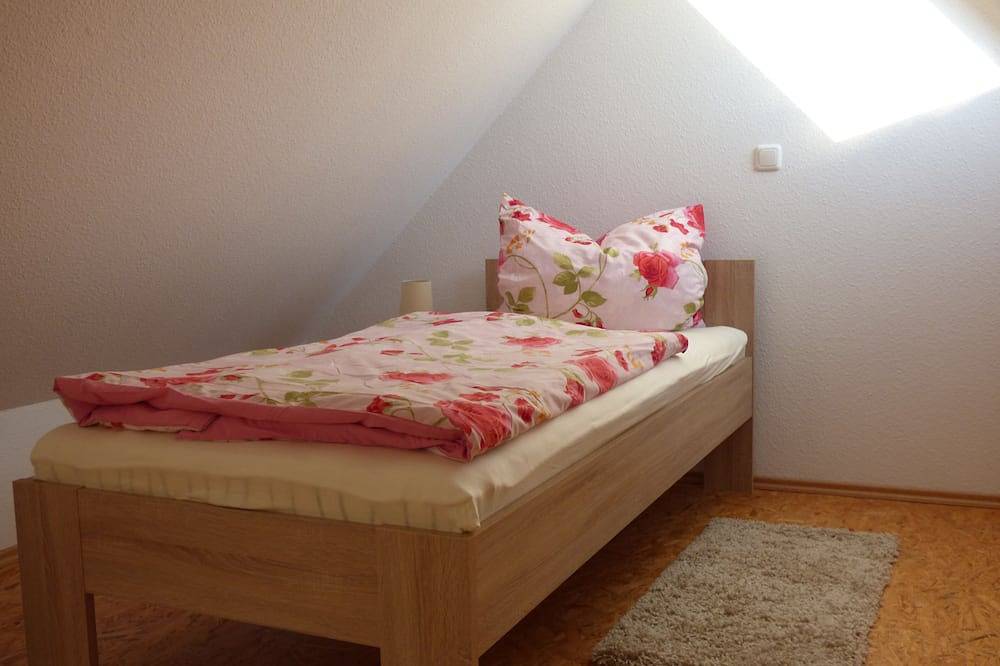 Ganze Wohnung, Gemütliches Ferienapartment mit malerischen Blick auf die Burg Hohnstein in Neustadt/Harz, Harzvorland