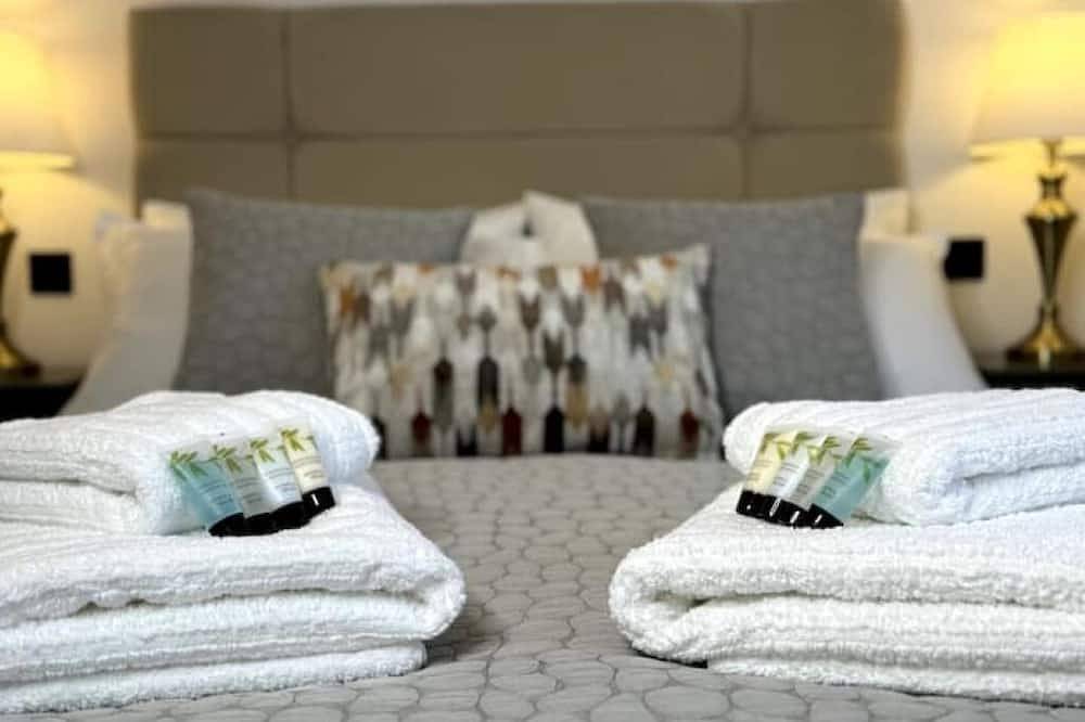 Entire apartment, Elegant One Bedroom Apartment in Swindon, North Wessex Downs