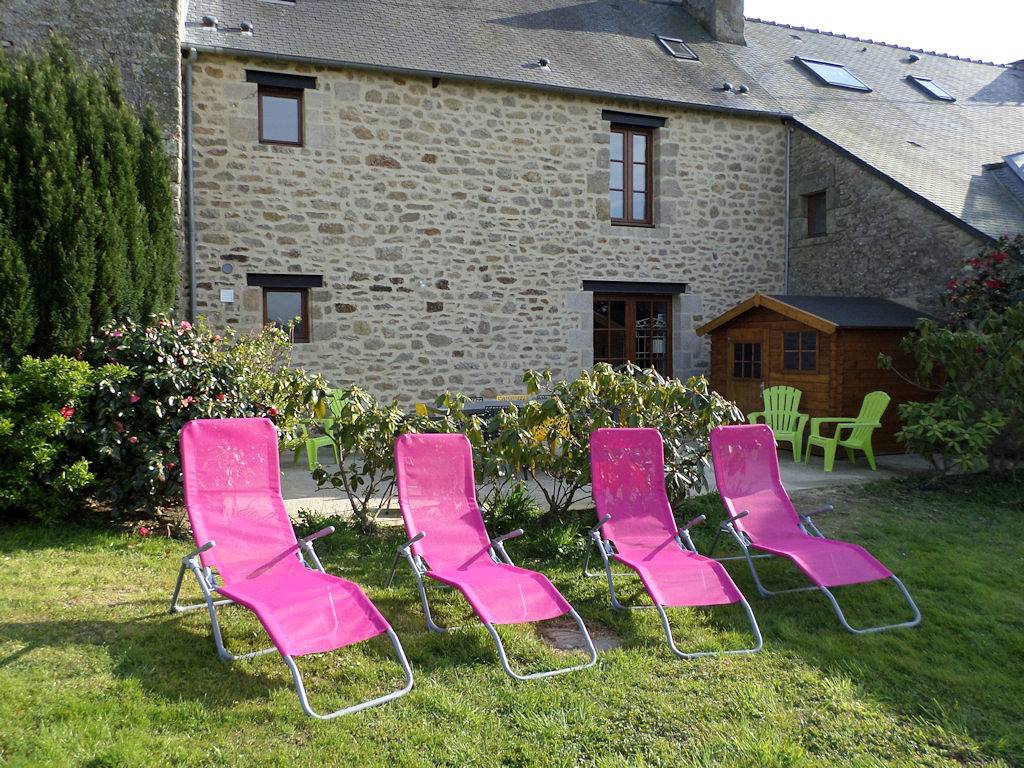 Gite La Rompardais, à la campagne, à 15 minutes des plages in Pléven, Région de Dinan