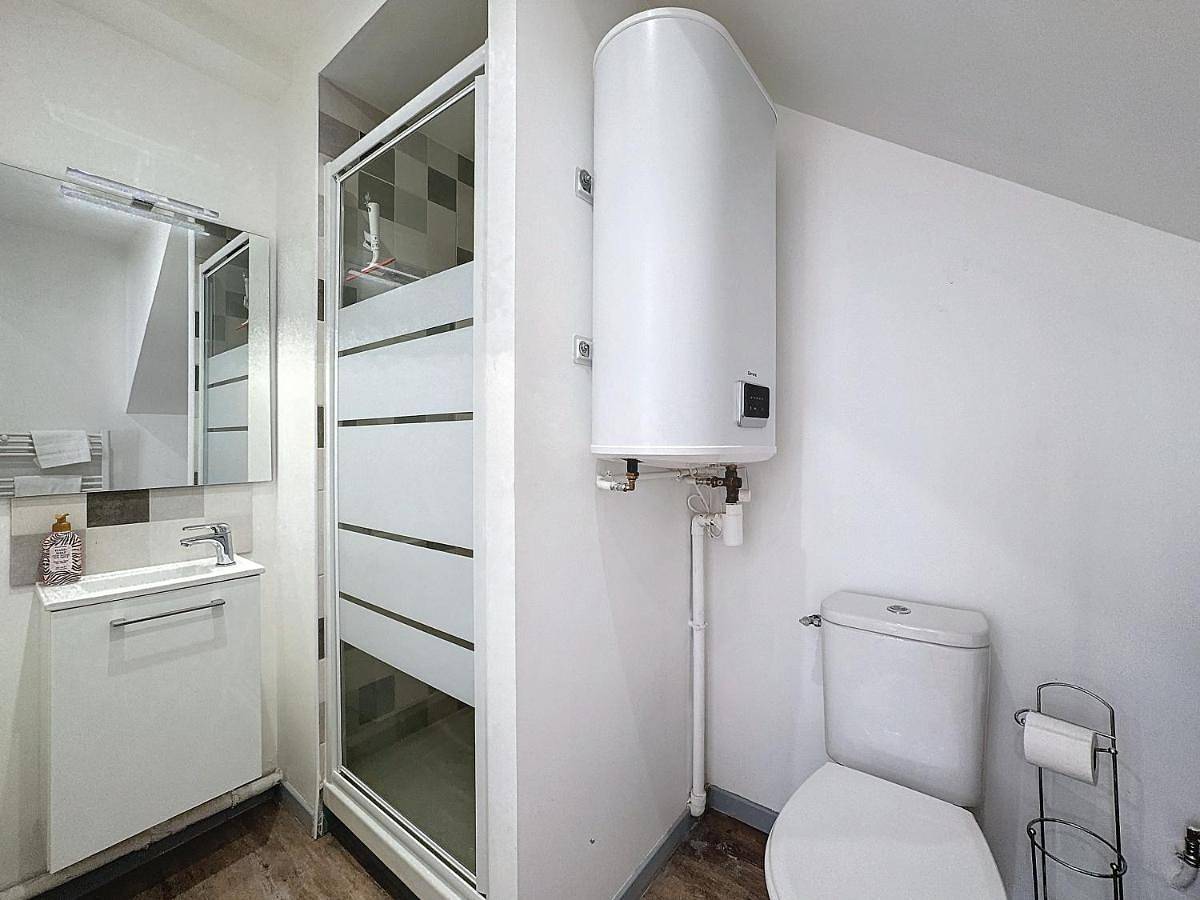 Appartement entier, One-Bedroom Apartment in Royat, Parc naturel régional des Volcans d'Auvergne