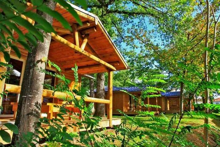 Chalet pour 4 personnes, avec sauna ainsi que jacuzzi et bassin pour enfant dans le Tarn - 4