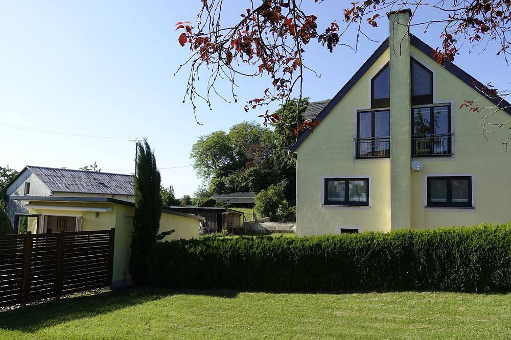 Ganze Wohnung, Ferienparadies im Grünen 136 m² in Orenhofen, Eifelkreis Bitburg-Prüm