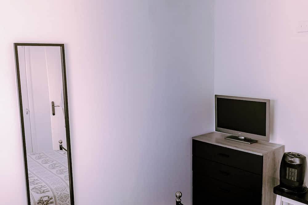 **Sleeps 12-14** Premium Adjacent Chalets (x2)with dishwasher & washing machine in Hemsby, Great Yarmouth
