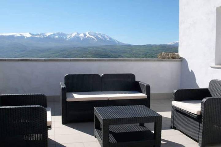 Casa vacanza per 10 persone, con balcone e giardino - 1