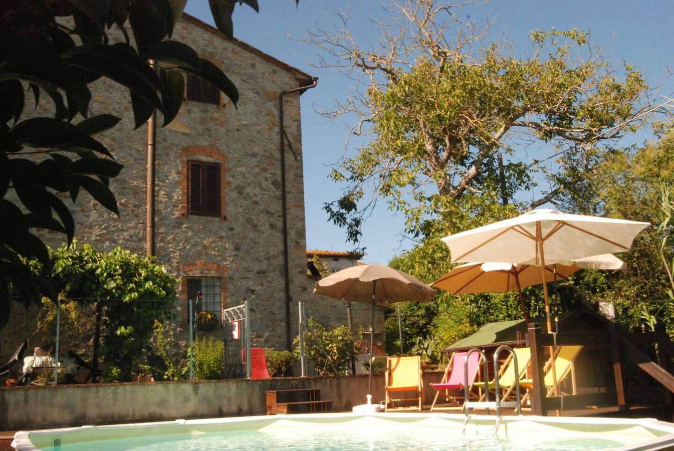 Ganze Wohnung, Ferienwohnung 'Appartamento Mansarda' mit Gemeinschaftspool, Wi-Fi und Klimaanlage in Capannori, Lucca Provinz