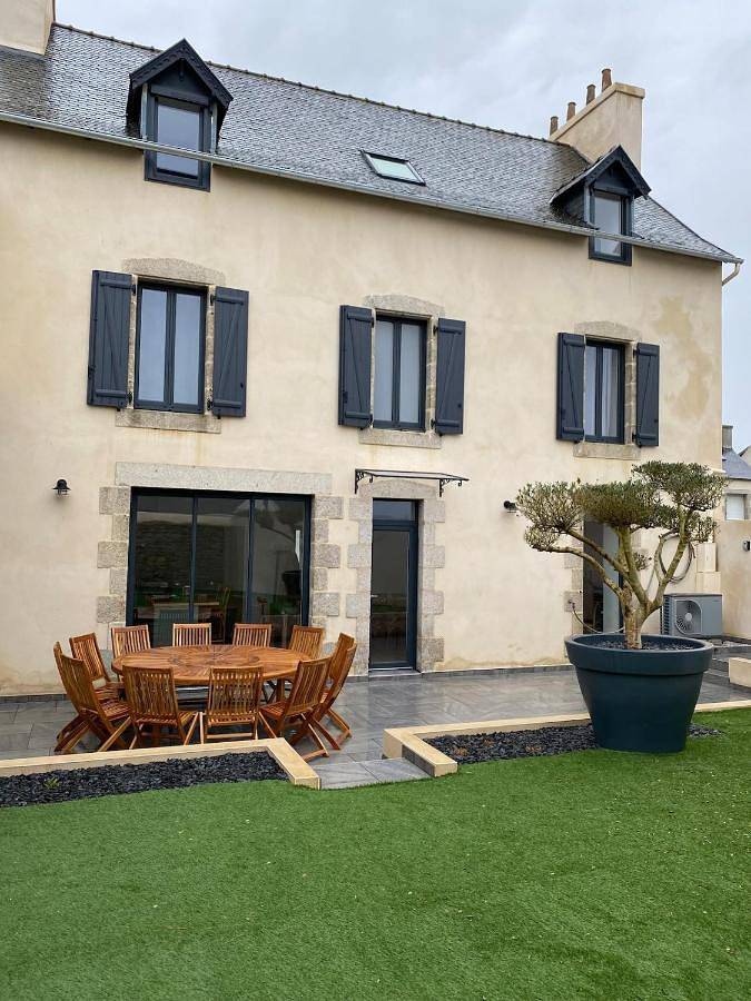 Location de vacances pour 12 personnes, avec jardin dans Office De Tourisme De Brignogan Plages