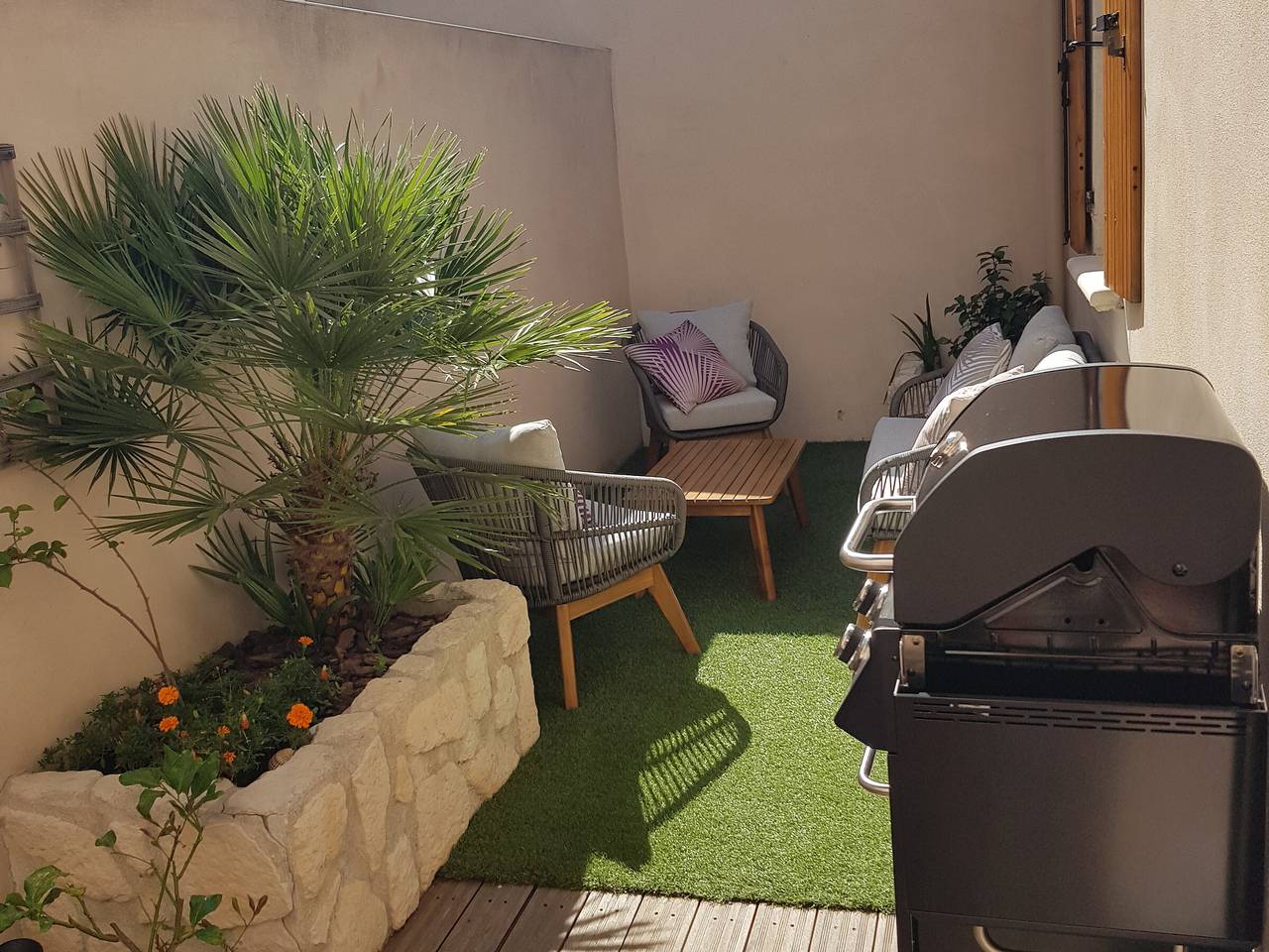 Ganze Wohnung, Frontignan Wohnung mit Terrasse und Küche, nahe dem Stadtzentrum in Frontignan, Côte d'Améthyste