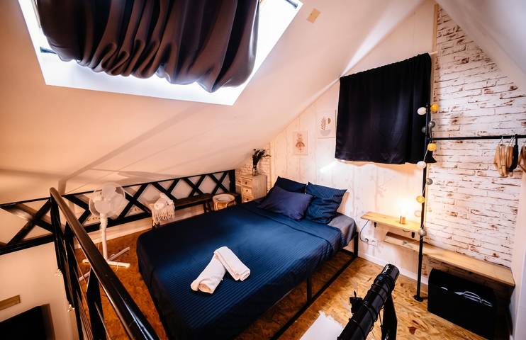 Entire studio, Cozy Apartment in Troyes - 28 m² with private entrance in Troyes, Aube