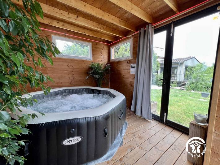 Gîte pour 4 personnes, avec jardin et sauna ainsi que piscine et jacuzzi à Castelnaudary - 4