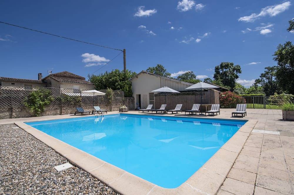Château4*- cuisine de chef, vue, 2 piscines privées -max 16 pers in Montréal (Gers), Gers