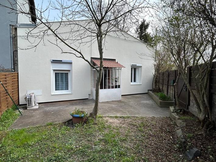 Location de vacances pour 2 personnes, avec Terrasse à Cébazat