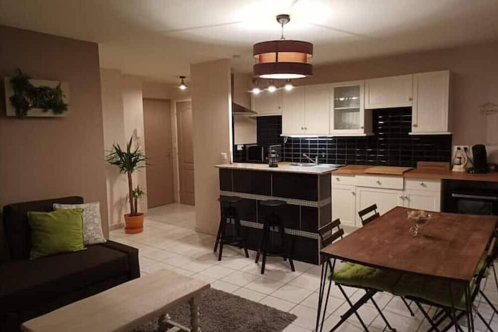 Appartement entier, Ecully, appartement au calme de 50m². in Écully, Lyon et ses environs