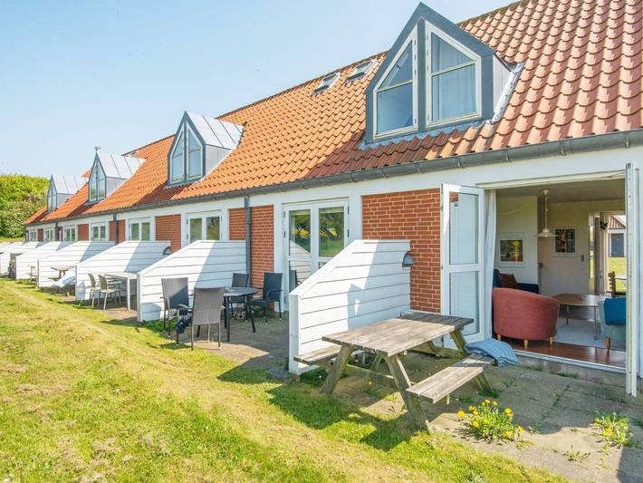 Ferienwohnung für 6 Personen, mit Terrasse und Garten