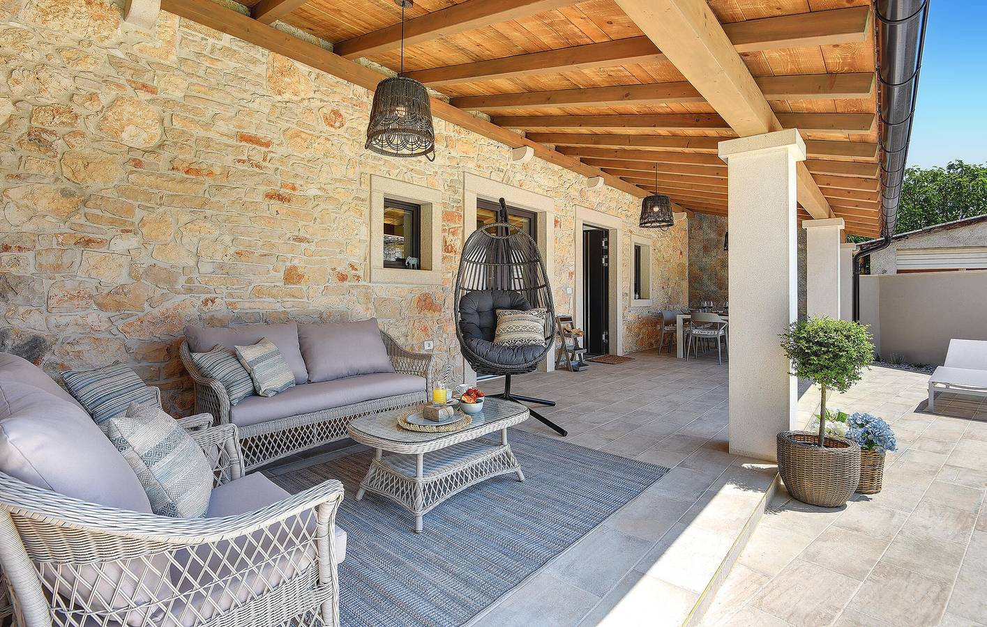 Geräumige Ferienwohnung mit Pool, Terrasse und WLAN in der Nähe von Manjadvorci in Marčana, Südküste Istrien