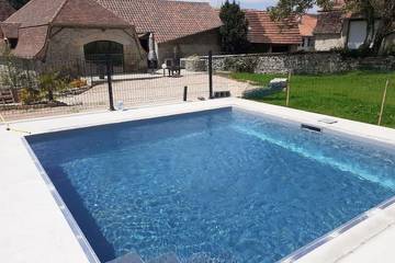 Gîte pour 8 personnes, avec jardin dans Glanes