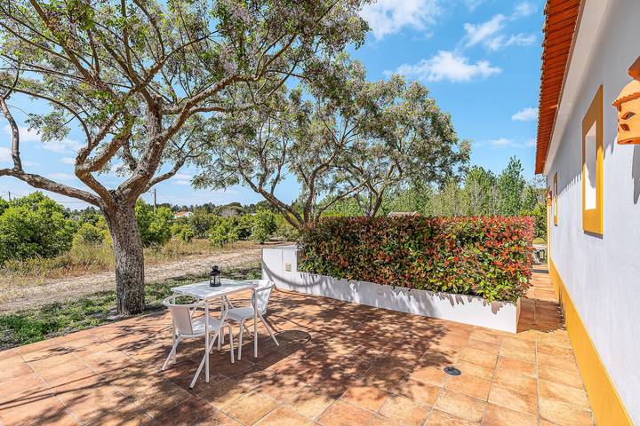 Hel lägenhet, Apartment 'Casa Do Brejo - Suite Standard' with Shared Pool, Wi-Fi and Air Conditioning in Grândola e Santa Margarida da Serra, Costa Alentejana
