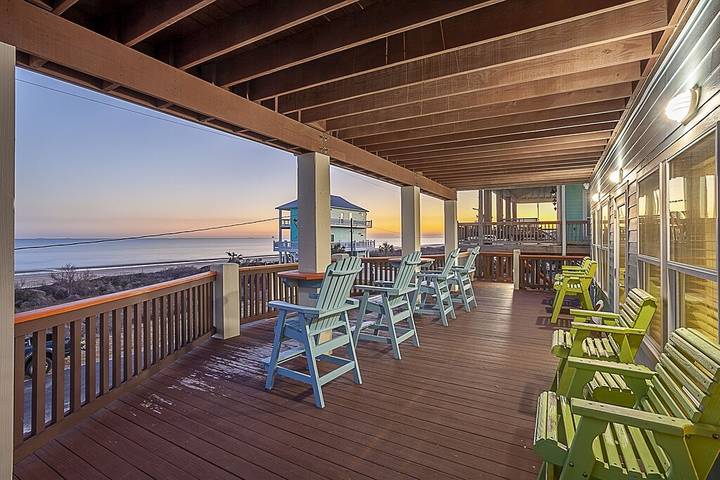 Vacation rental for 14 people, with balcony in Bolivar Peninsula