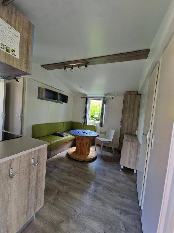 Tente pour 4 personnes, avec jardin et terrasse, animaux acceptés dans Saône-et-Loire - 4