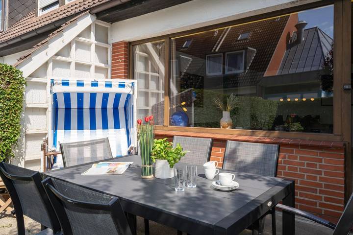 Ferienhaus für 6 Personen, mit Terrasse und Garten in Westerland - 2