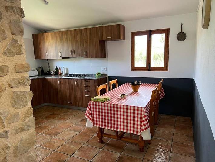 Albergue para 6 personas, con Terraza además de Jardín y Vistas en Castell de Castells - 3