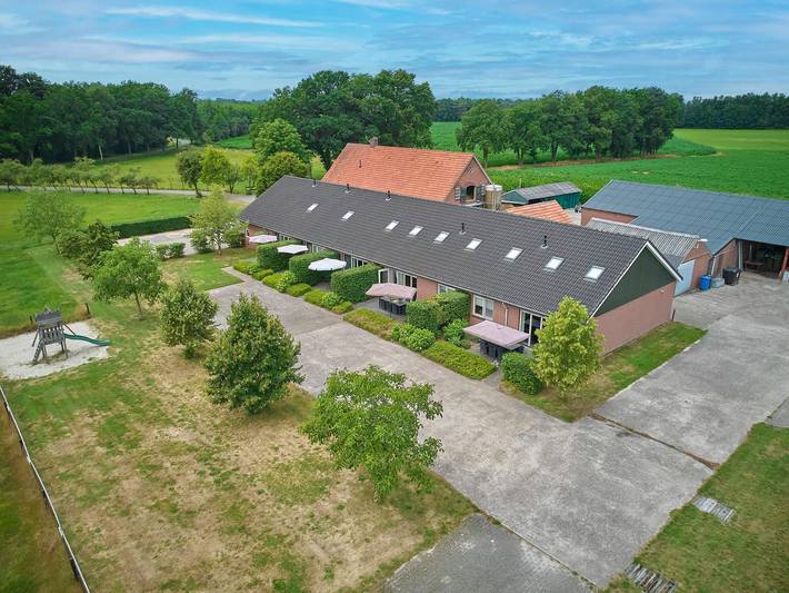 Holiday home for 8 people, with terrace - 1