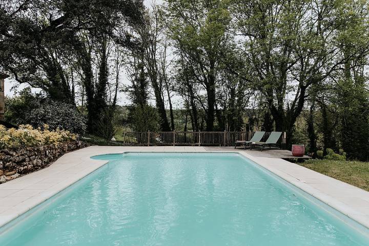 Gîte pour 5 personnes, avec jardin ainsi que piscine et terrasse - 1