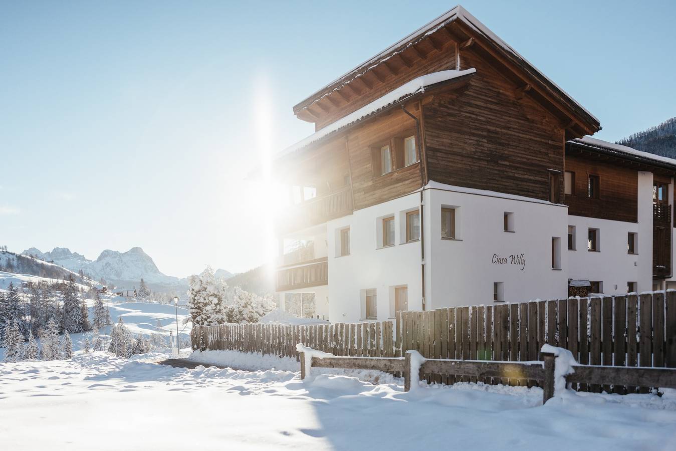 Ganze Wohnung, Ferienwohnung 'Ciasa Willy Conturines' mit Bergblick, Balkon und Wlan in La Villa, Abtei