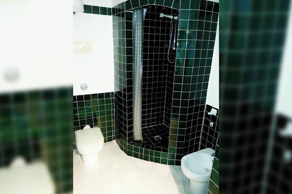 Ganze Wohnung, Apartment am Meer Baja Sardinia – 6 Personen im Juni und Juli – 150 m vom Smeral in Baja Sardinia, Arzachena