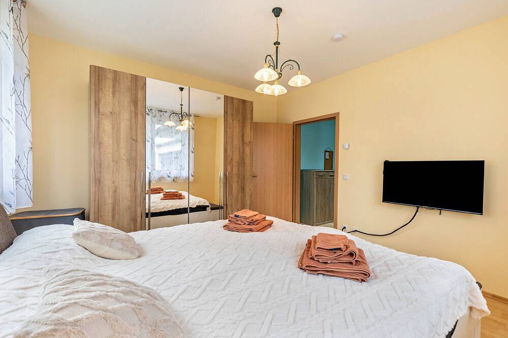 Ganze Wohnung, Apartment '2 Zimmer 69 qm' mit Gemeinschaftsterrasse, Gemeinschaftsgarten und Wlan in Mittenwalde, Dahme-Spreewald