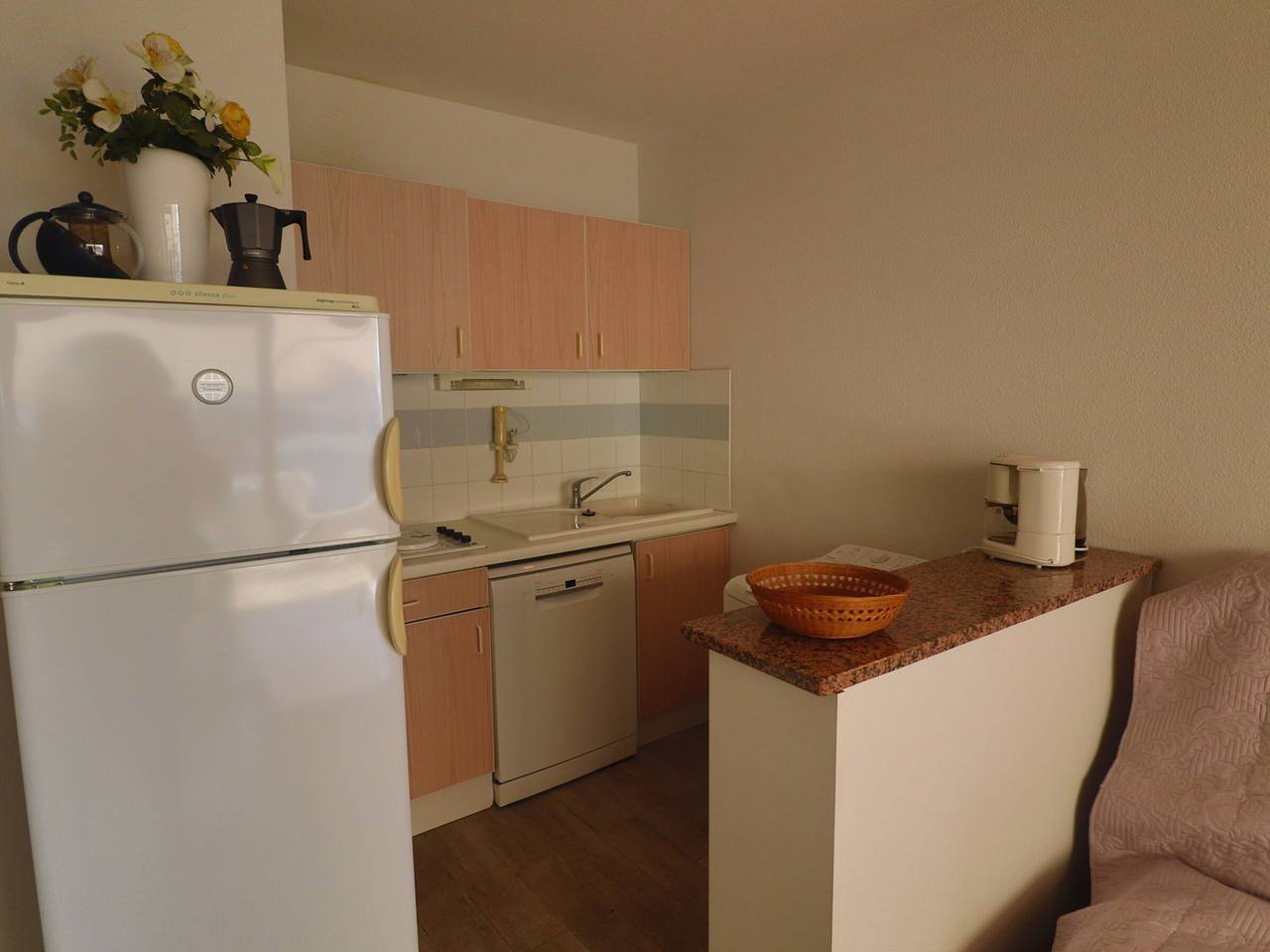 Ganze Wohnung, 34m² Wohnung 2* mit klimatisierter Loggia, Terrasse mit Meerblick in Sete, Mittelmeerküste (Frankreich)