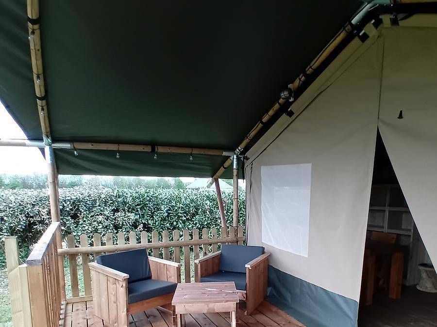 Camping Ushuaïa Villages - Les Pommiers Pays d'Auge - Tienda de lona y madera 4 personas - Woody 25 Confort Tienda Safari Lodge in Saint-Pierre-de-Cormeilles, Región de Bernay