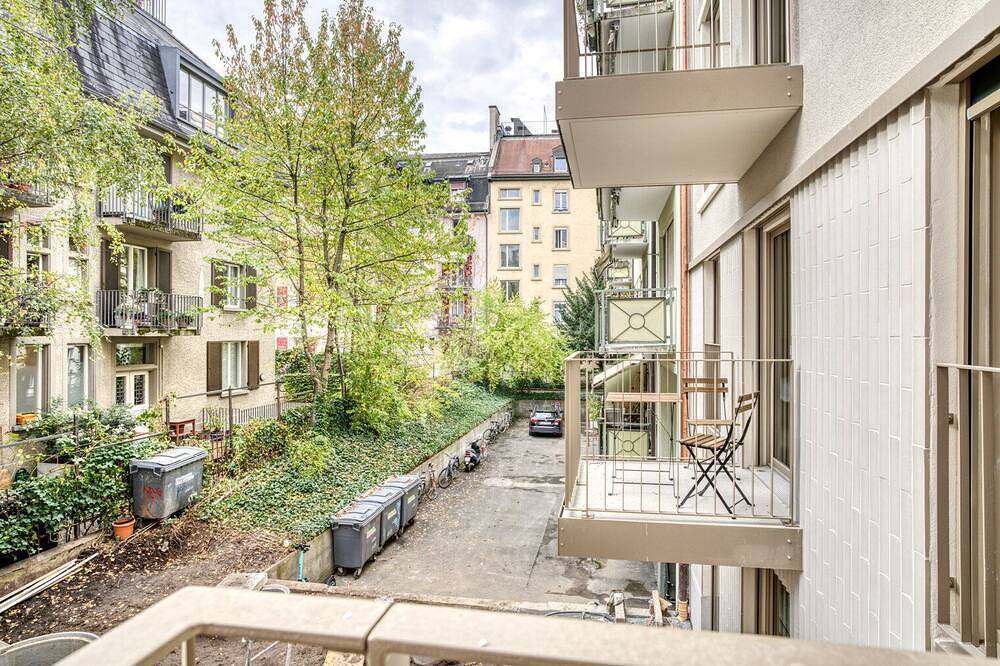 Ganze Wohnung, Amazing Wiedikon 1 Room w/ Storage & W/D, 1 min to Market, by Blueground in Zürich, Bezirk Zürich